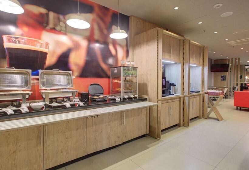 酒店 Ibis Paranagua