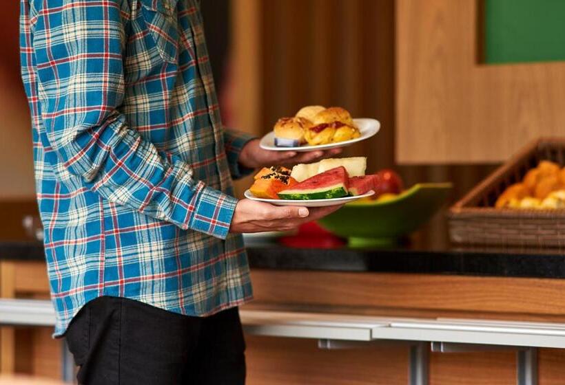 هتل Ibis Rio Branco