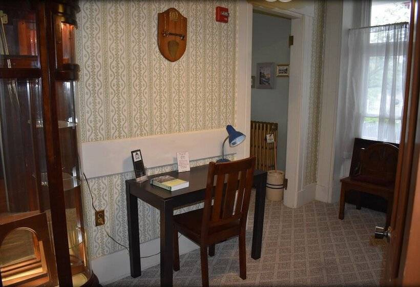 فندق Inn At The Agora