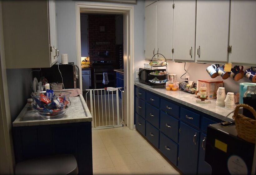 فندق Inn At The Agora