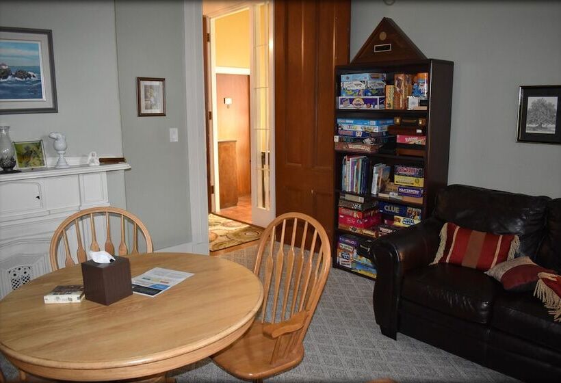 فندق Inn At The Agora