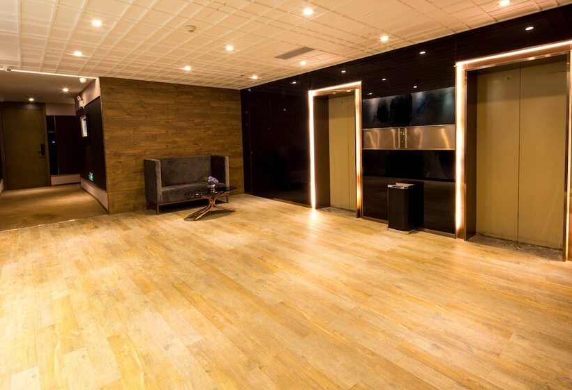 Lnsail Hotel Shenzhen Luohu Port Railway Station