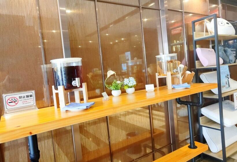 Lnsail Hotel Shenzhen Luohu Port Railway Station