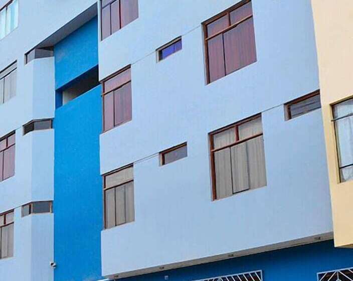 Отель Jorge Chavez