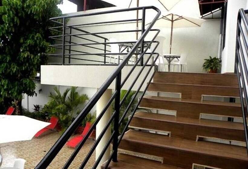 هتل Jose Antonios Inn