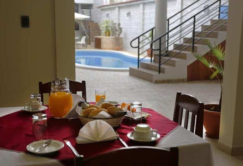 هتل Jose Antonios Inn