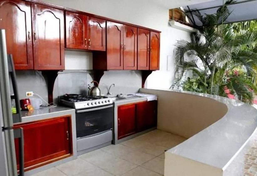 هتل Jose Antonios Inn