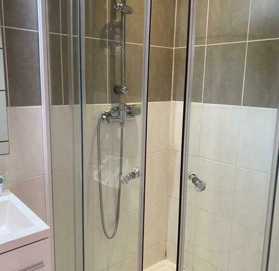 호텔 Logis Hôtel La Chaumière