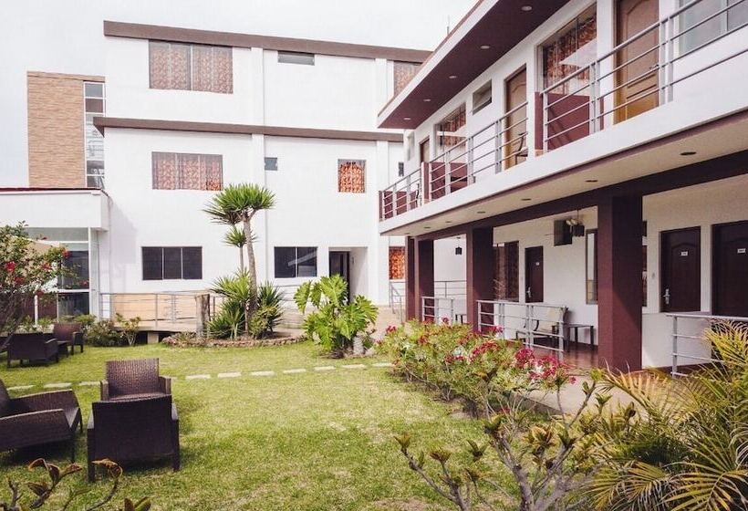 Отель La Mansion