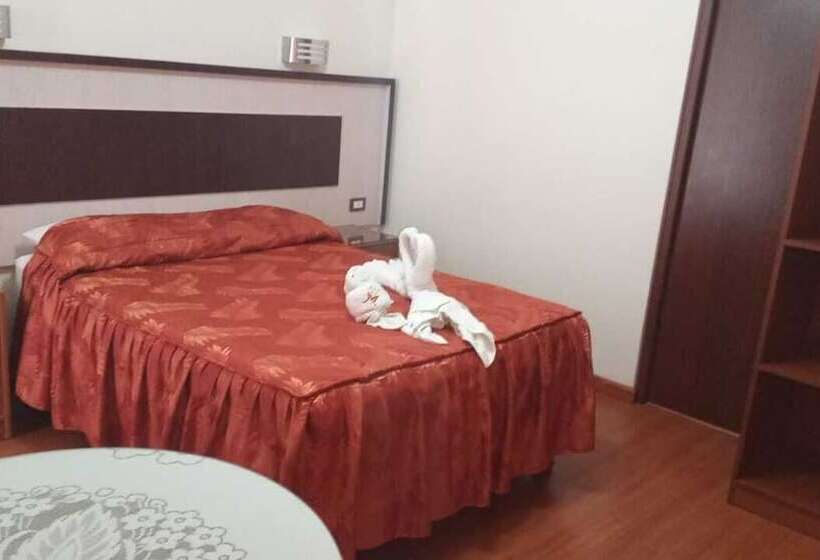 Отель La Mansion