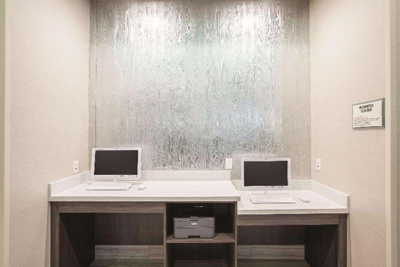 فندق La Quinta By Wyndham Tulsa Broken Arrow