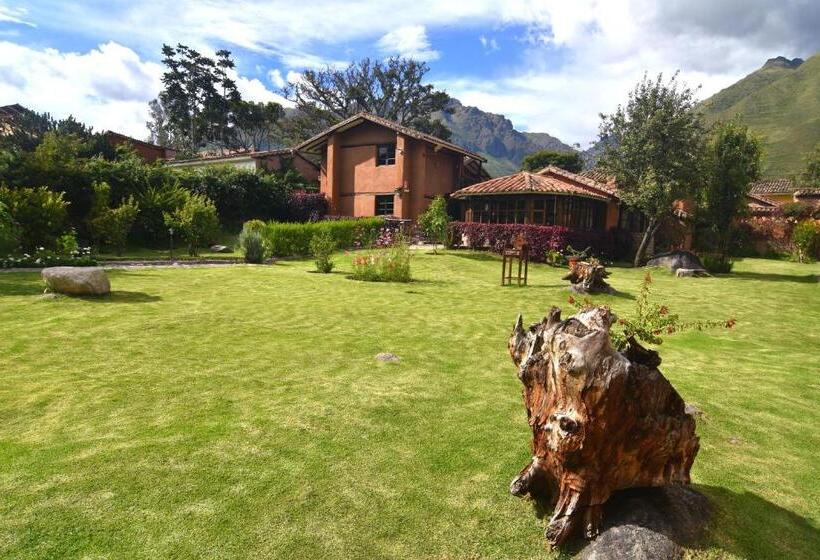 هتل Lizzy Wasi Urubamba