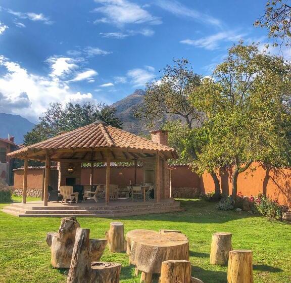 هتل Lizzy Wasi Urubamba