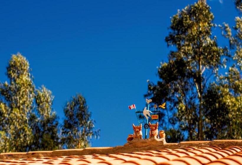 هتل Lizzy Wasi Urubamba