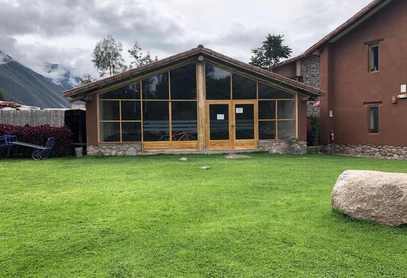 هتل Lizzy Wasi Urubamba