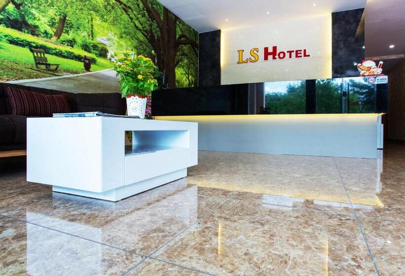 בית מלון כפרי Ls