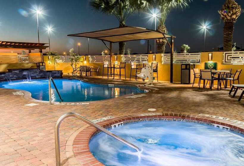 בית מלון כפרי Mainstay Suites Edinburg