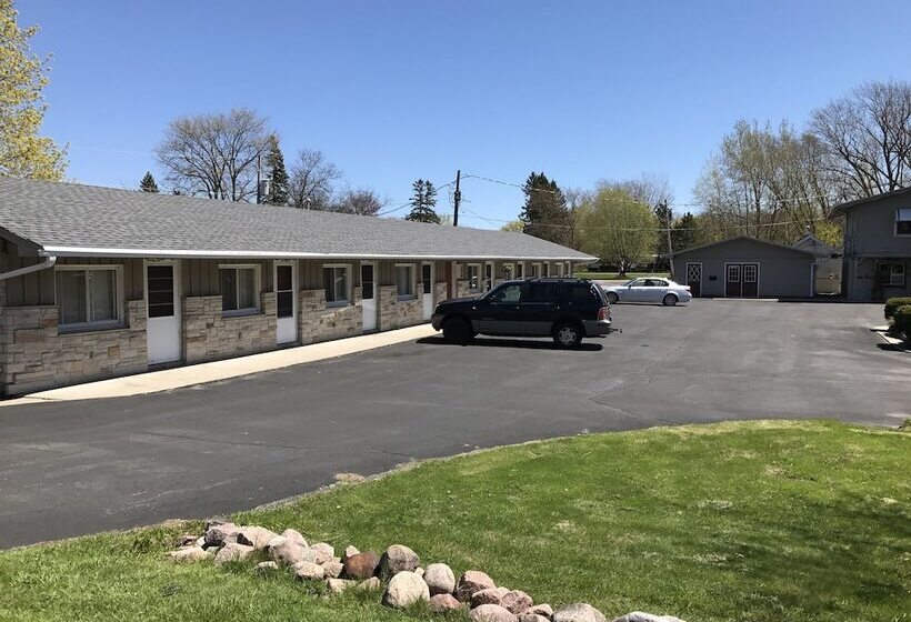 فندق Marinette Inn