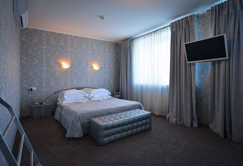 هتل Mayak   Om Building