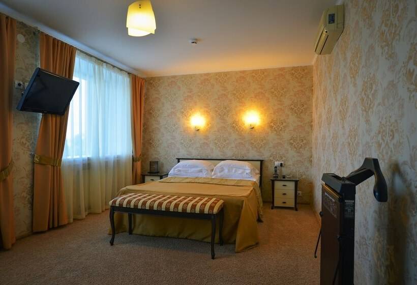 هتل Mayak   Om Building