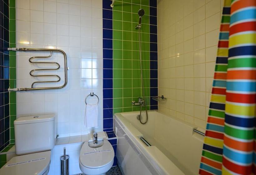 هتل Mayak   Om Building