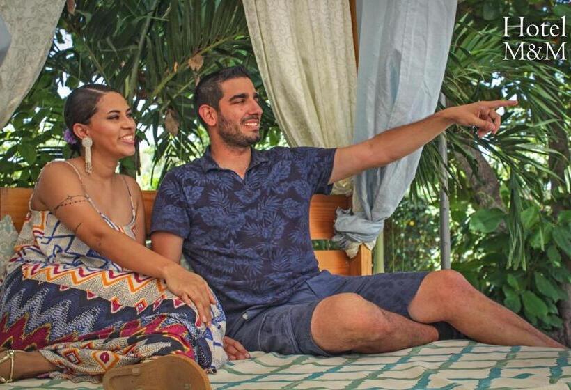 فندق M&m Beach House