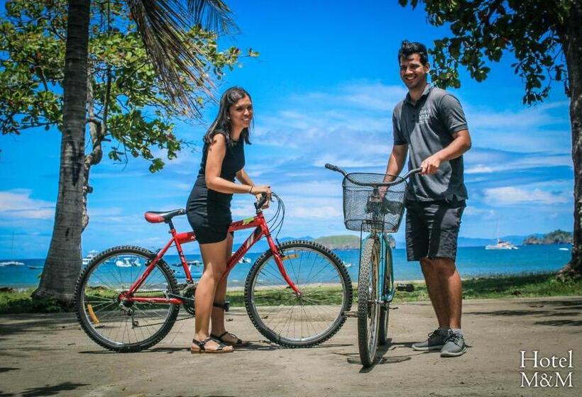 فندق M&m Beach House