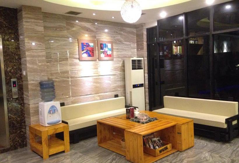 호텔 Mustika Gajah Mada