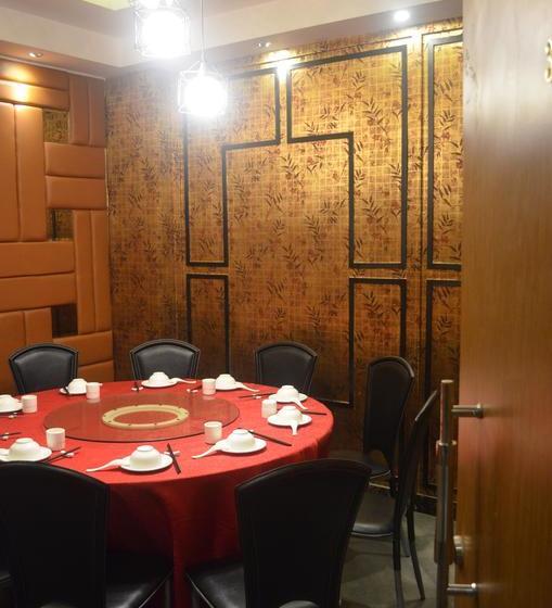 호텔 Mustika Gajah Mada