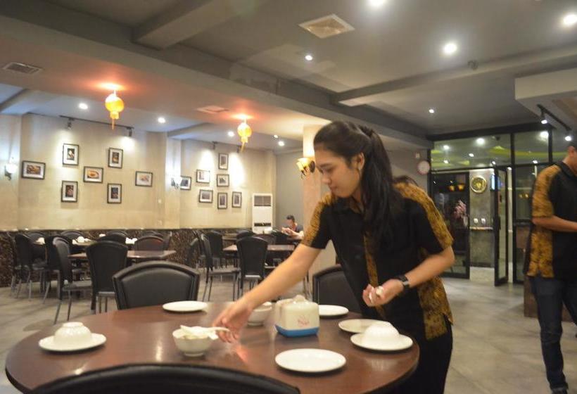 호텔 Mustika Gajah Mada