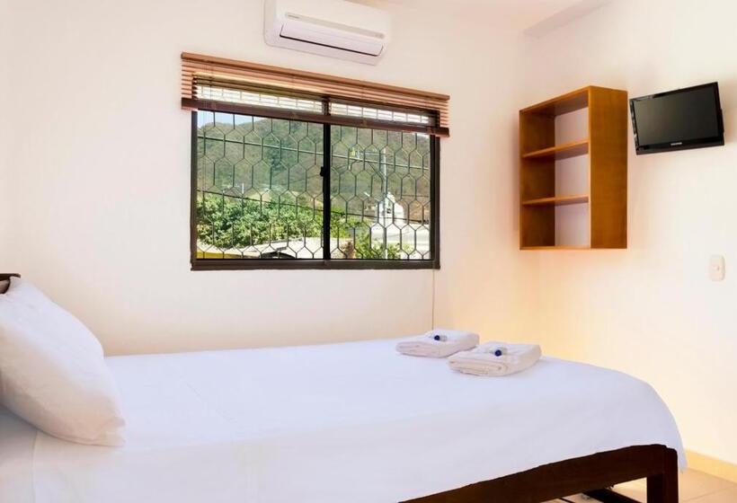 هتل Ocean Taganga Internacional