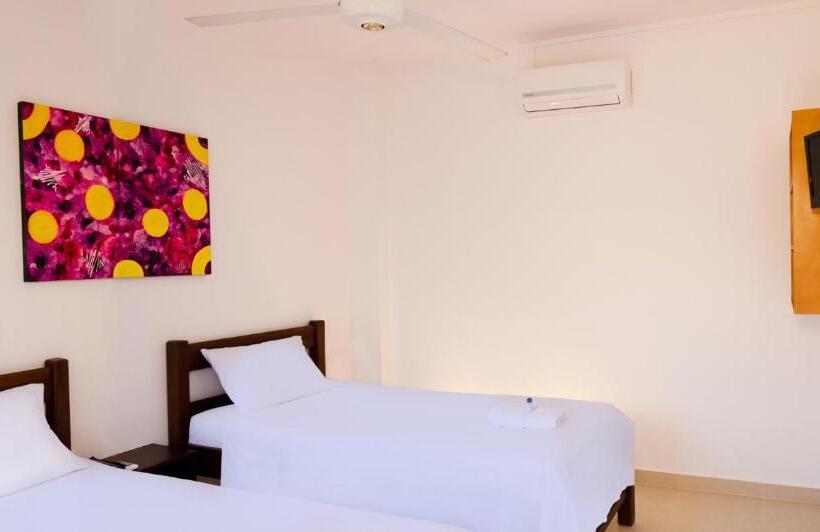 호텔 Ocean Taganga Internacional