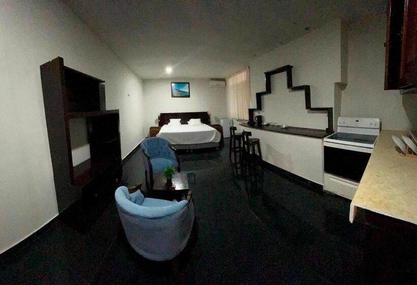 هتل Qallwa Chincha