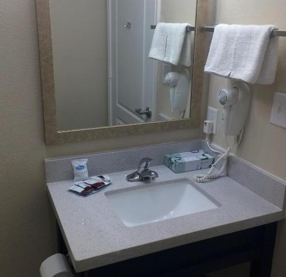 בית מלון כפרי Residency Suites