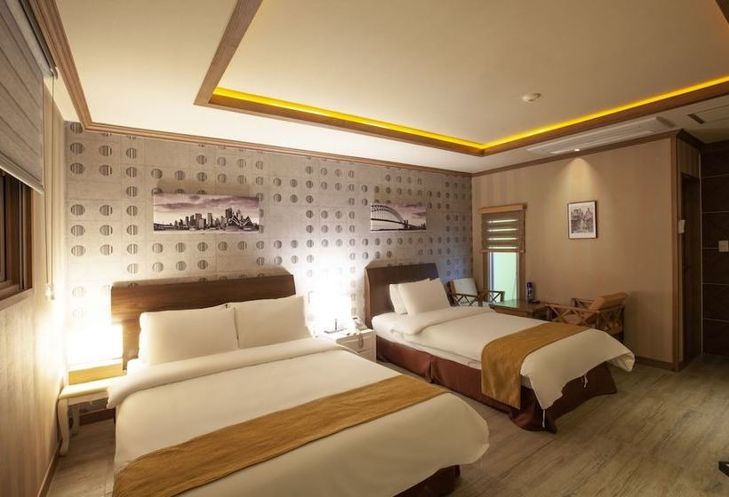 Отель Jeju Sahara