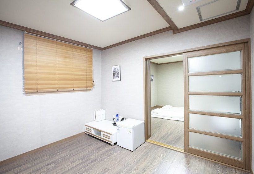 Отель Jeju Sahara