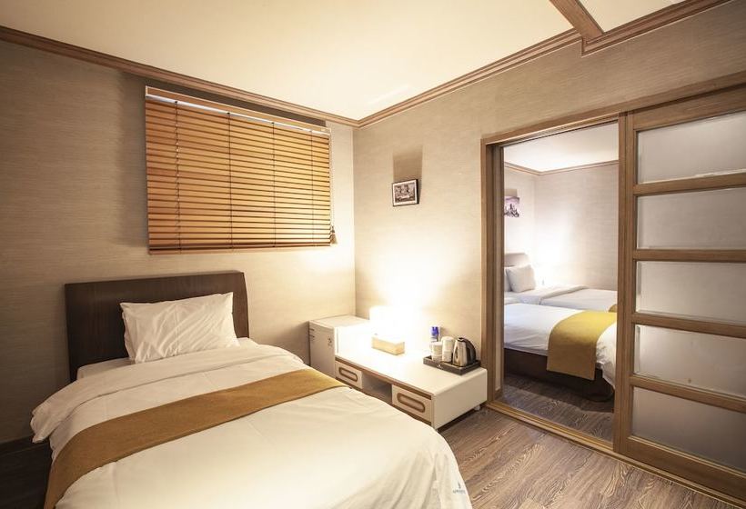 Отель Jeju Sahara