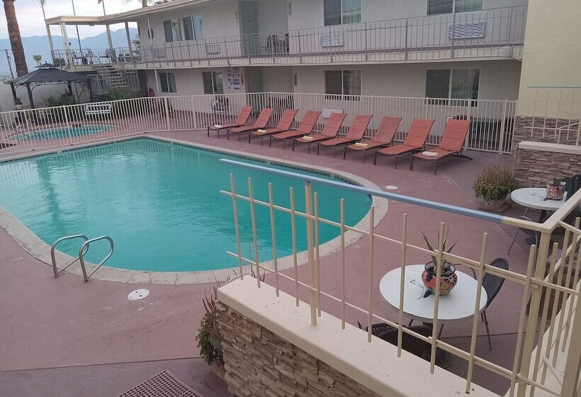 ホテル Sandpiper Springs Spa & Retreat