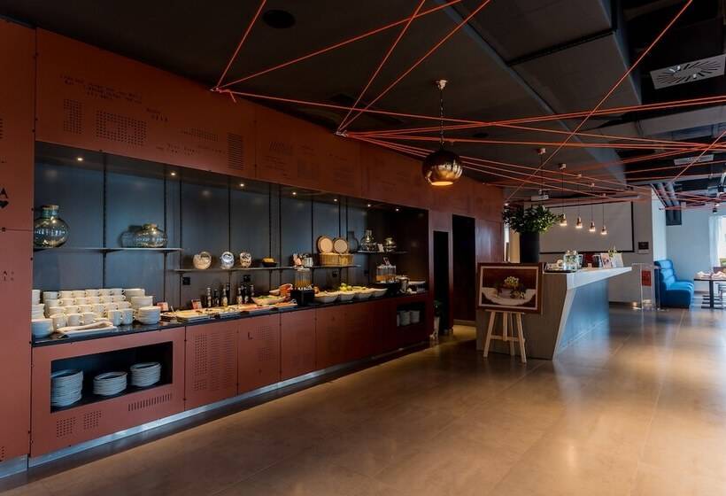 هتل Star Inn Lisbon Airport