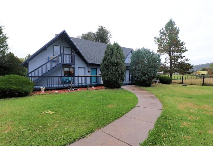 בית מלון כפרי Sweetgrass Inn Bed & Breakfast