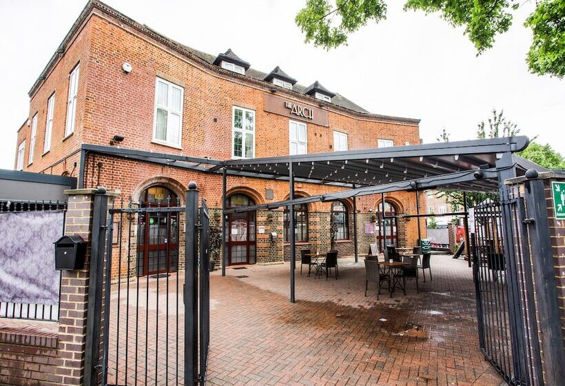 בית מלון כפרי The Arch