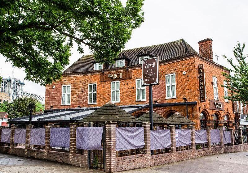 בית מלון כפרי The Arch