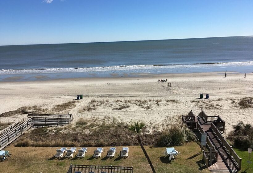 호텔 The Beverley Beach House