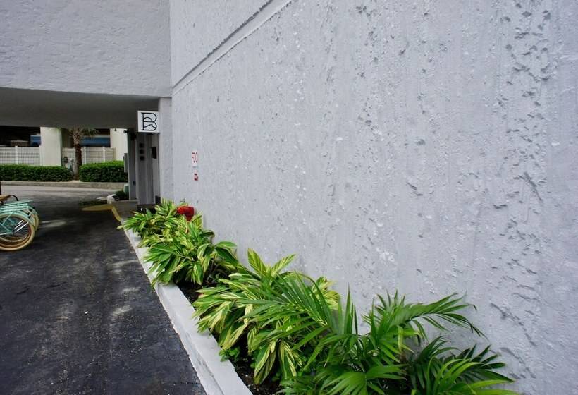 호텔 The Beverley Beach House