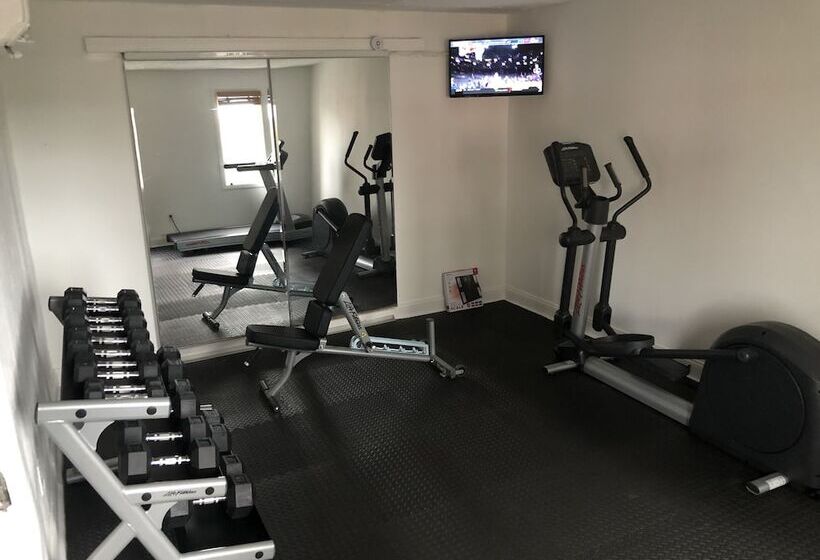 호텔 The Beverley Beach House