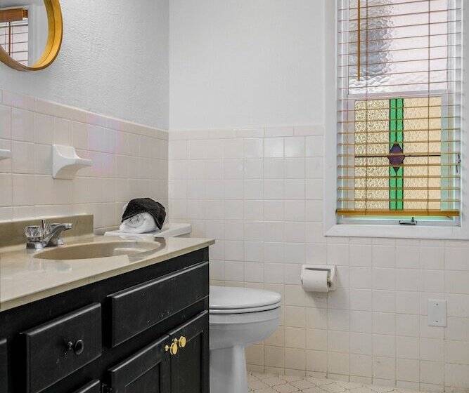 호텔 The Beverley Beach House