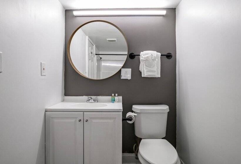 호텔 The Beverley Beach House