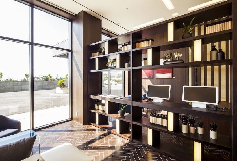 هتل The Born Jeju