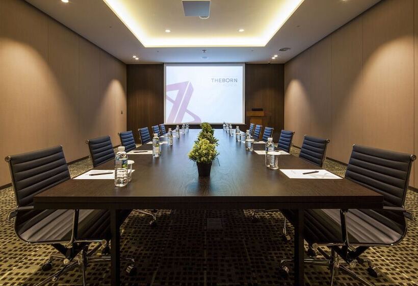 هتل The Born Jeju