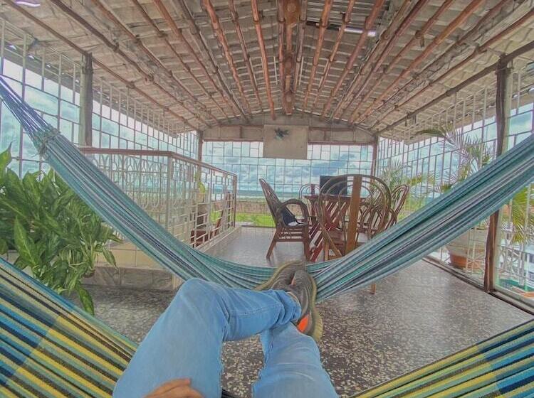 هتل Ventura Isabel